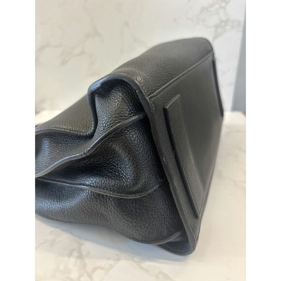 Saint Laurent Tote Bag in Black Leather - Good Condition - Picture 7 of 10